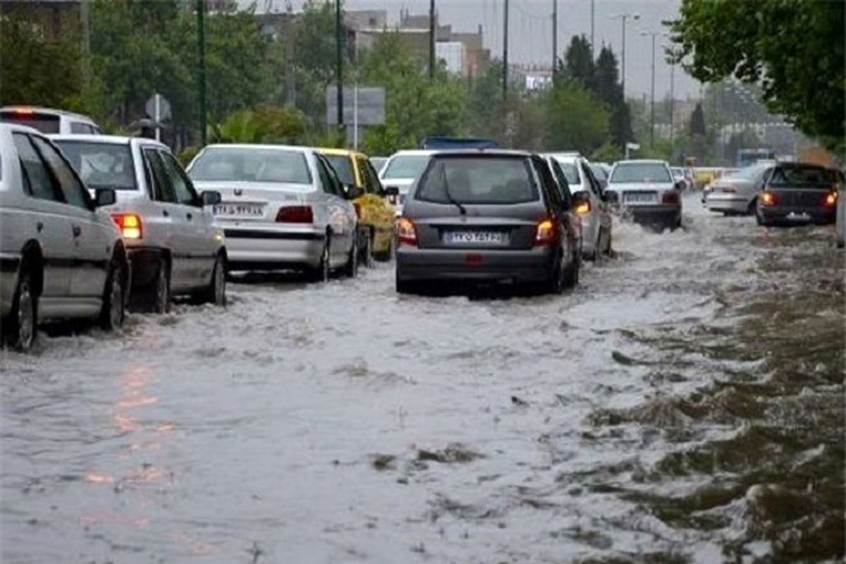 بارش در رود دره فرحزاد پر خطر است