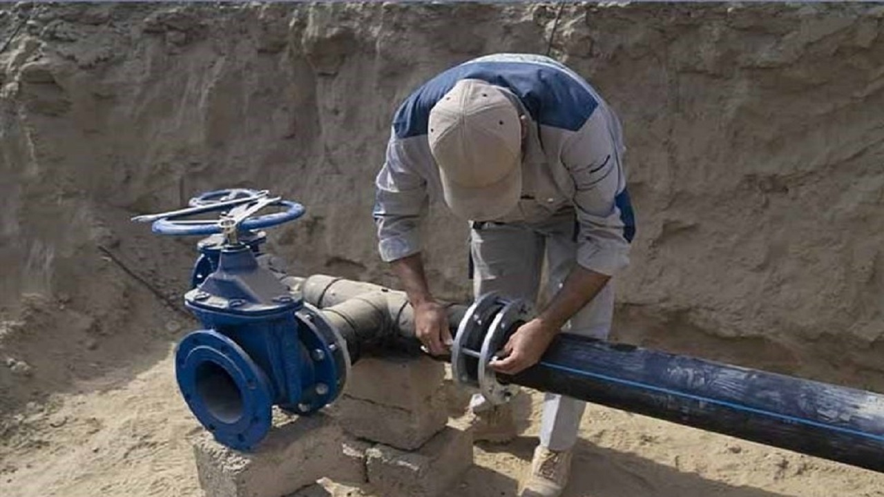 قرارگاه امام حسن مجتبی (ع) در ۷۰ روستای چاه احمد تفتان آبرسانی می‌کند
