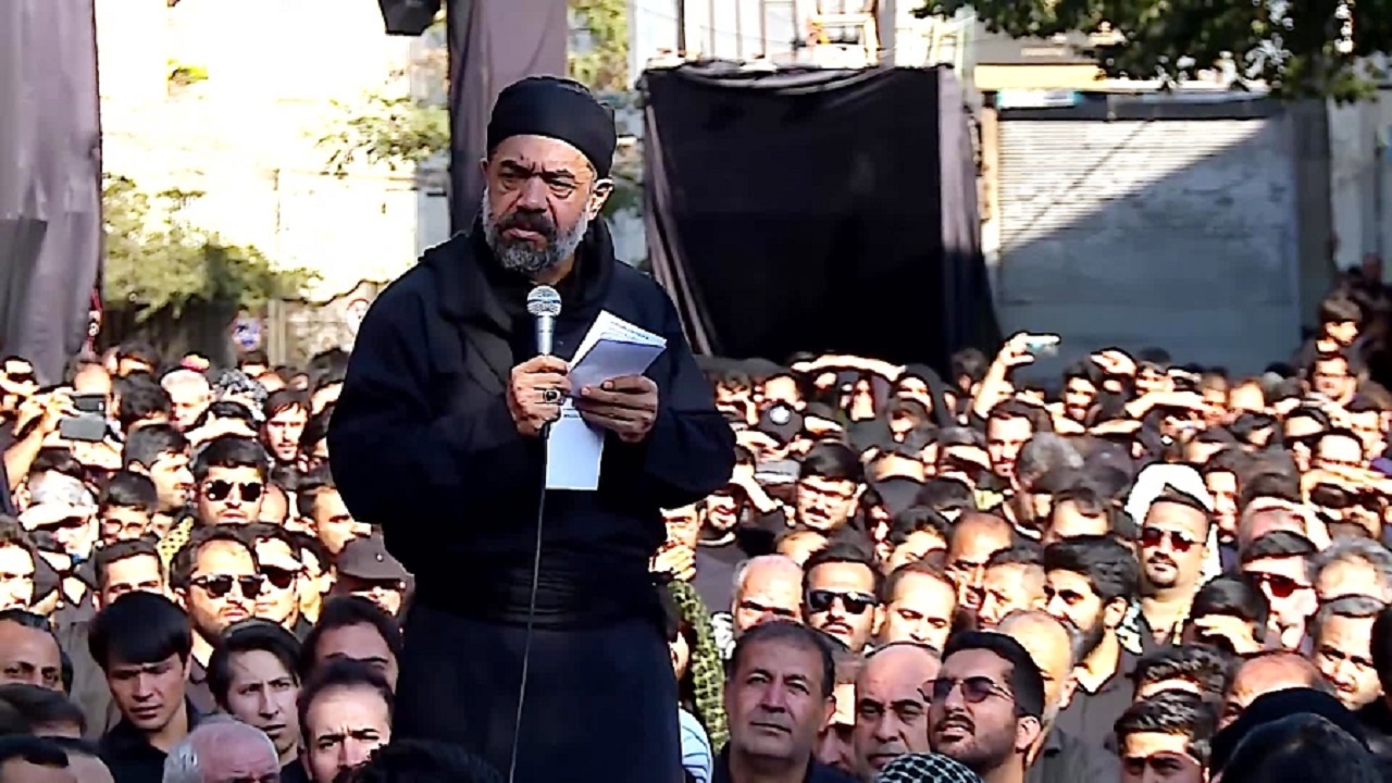 چهارپایه‌خوانی محمود کریمی در حرم رضوی
