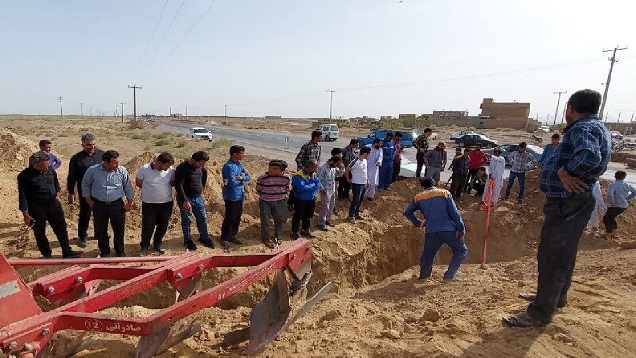 رفع شکستگی خط انتقال تامین کننده آب چهار روستای خواف
