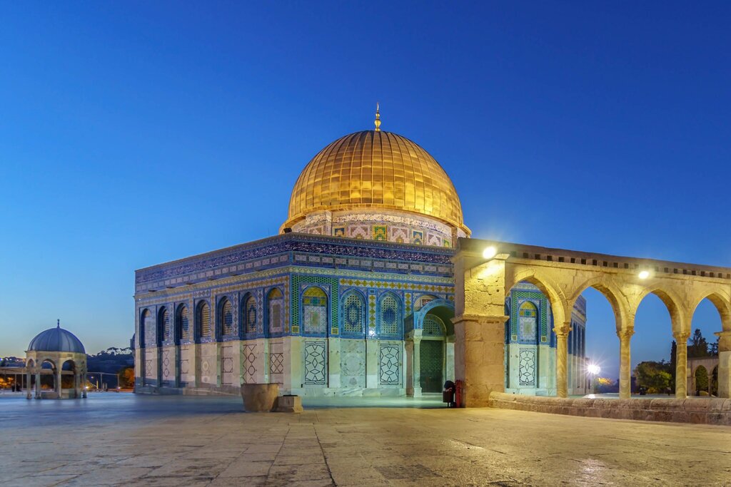 آزادی فلسطین از دید ما دور نیست