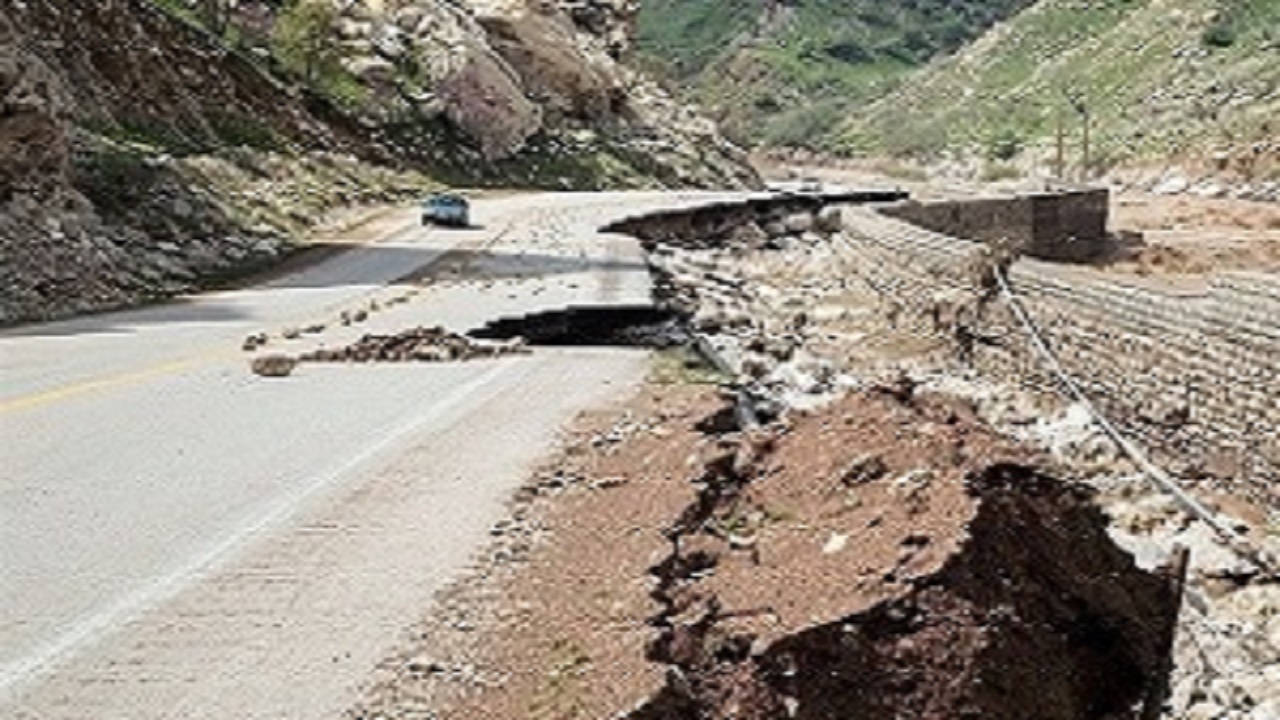 قطع راه ارتباطی ۲۰ روستای الیگودرز