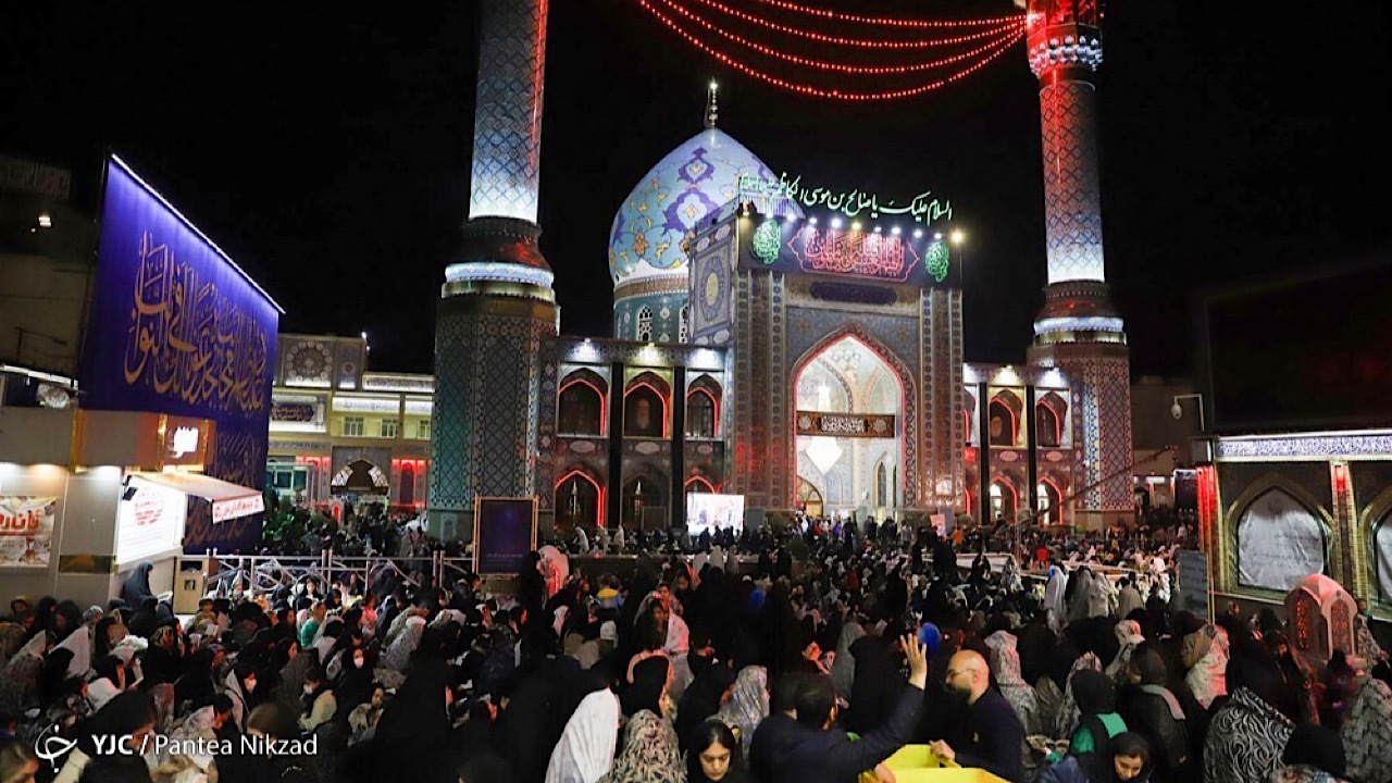 مراسم احیاء شب قدر در امامزاده صالح+ عکس