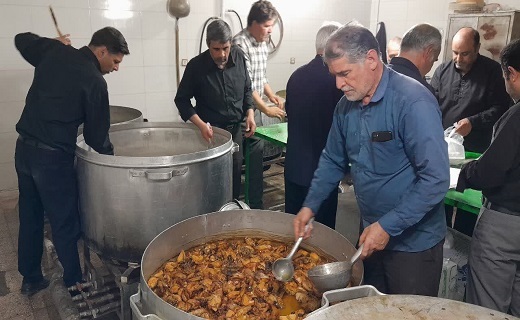 مناجات مردم با خدا در آخرین شب قدر