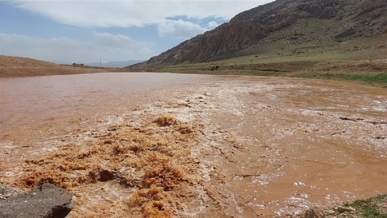 بارش شدید باران و طغیان رودخانه در روستای ناریان طالقان + فیلم