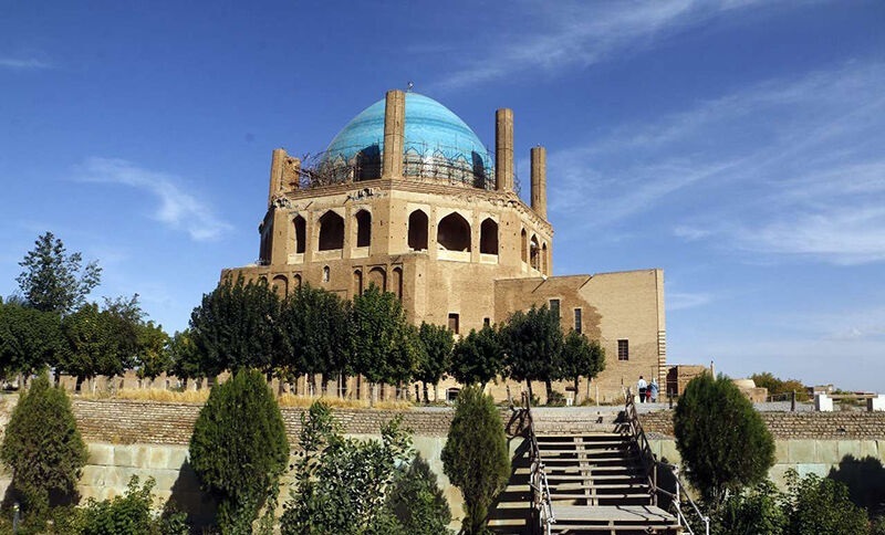 قم؛ شهر گنبدهای سبز/ هنر نابی که وامدار گنبد سلطانیه زنجان است قم؛ شهر گنبدهای سبز/ هنر نابی که وامدار گنبد سلطانیه زنجان است