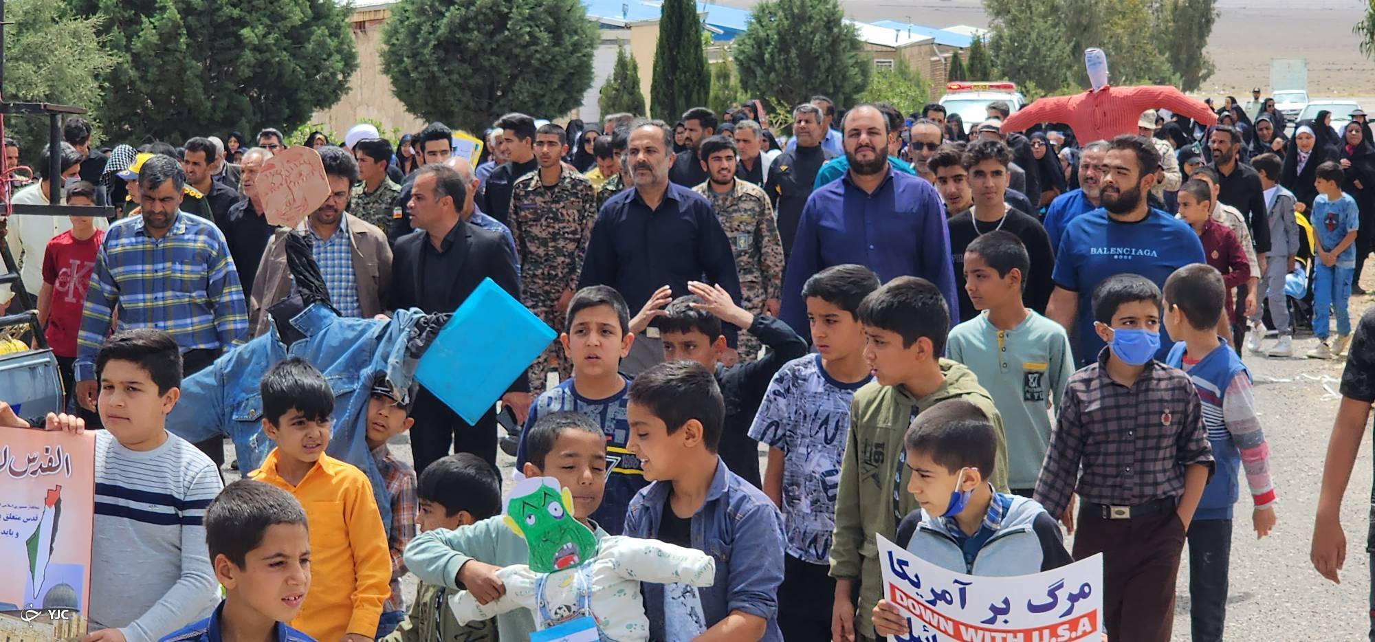 شیعه وسنی در صفوف راهپیمایی روز قدس درشهرستان های کرمان +عکس
