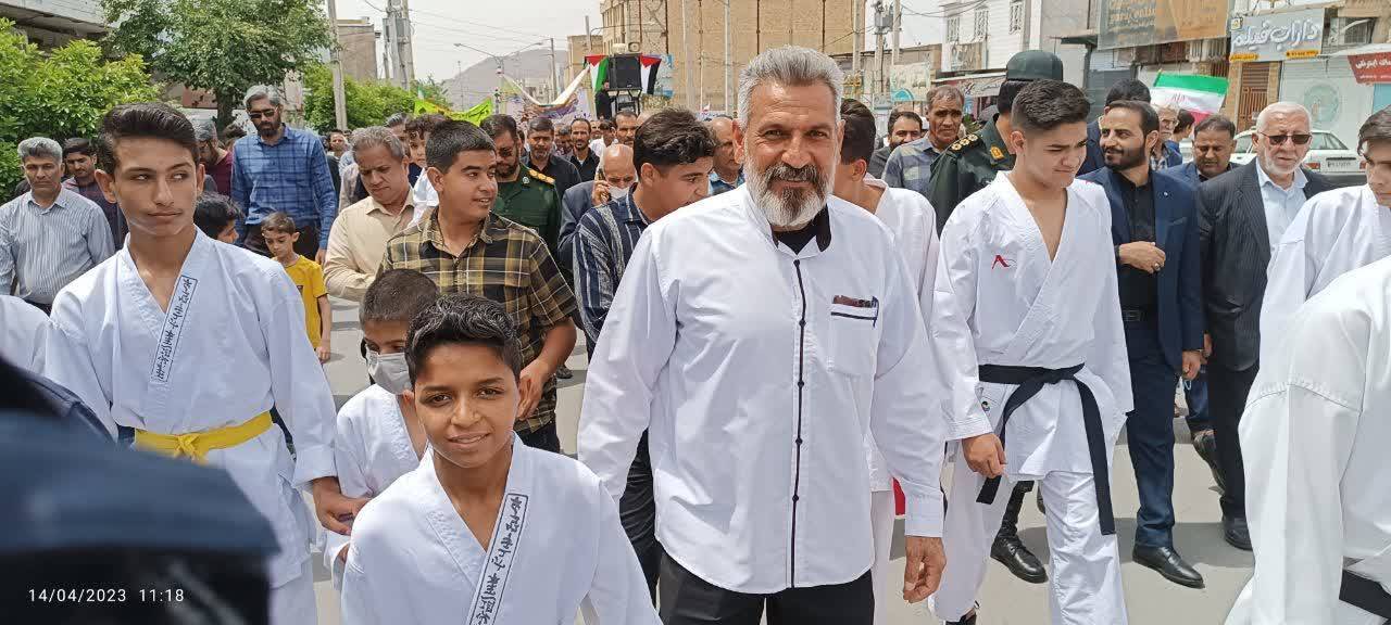 حضور ورزشکاران در راهپیمایی حضور ورزشکاران در راهپیمایی