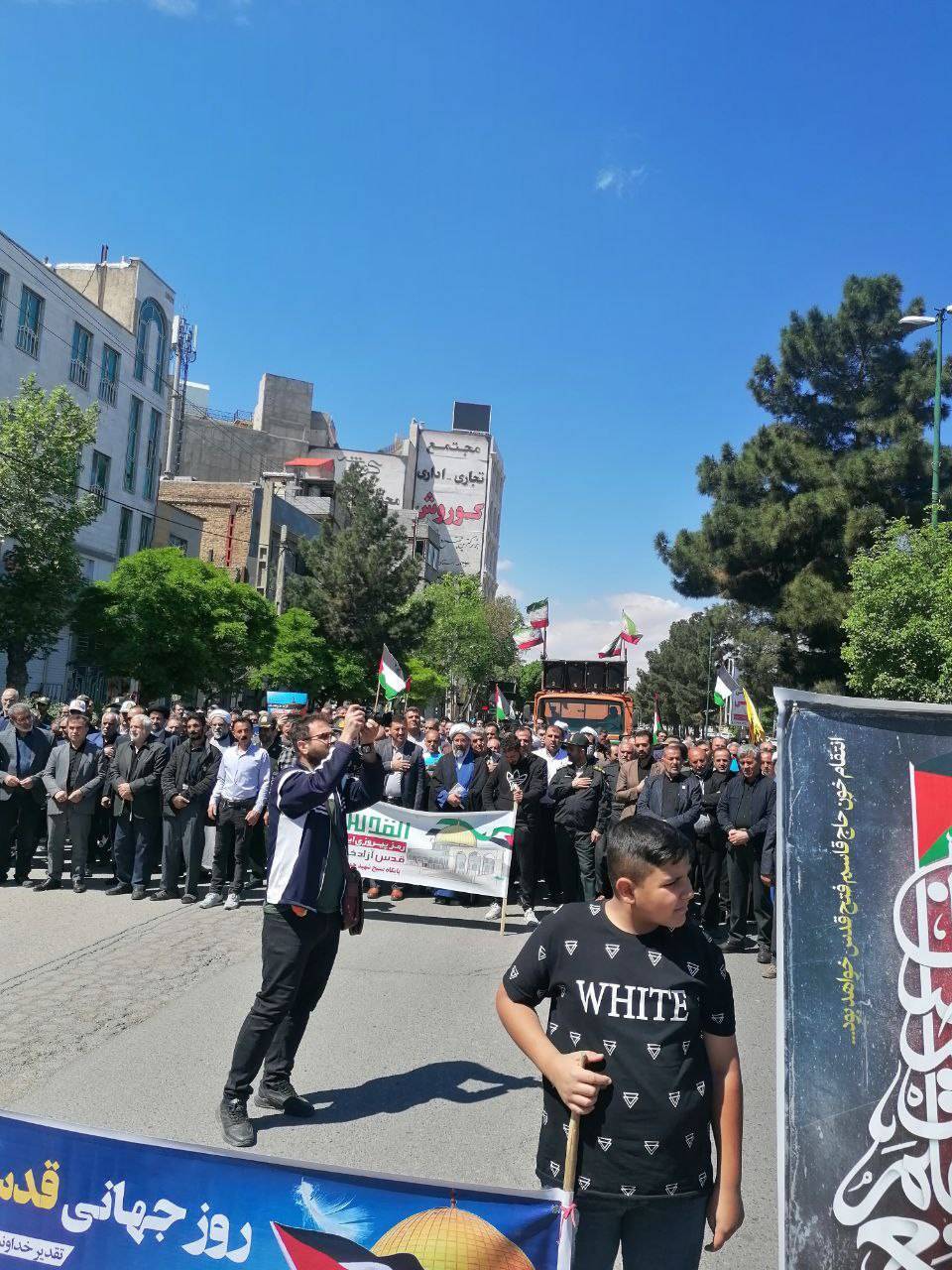 راهپیمایی در ماهدشت راهپیمایی در ماهدشت