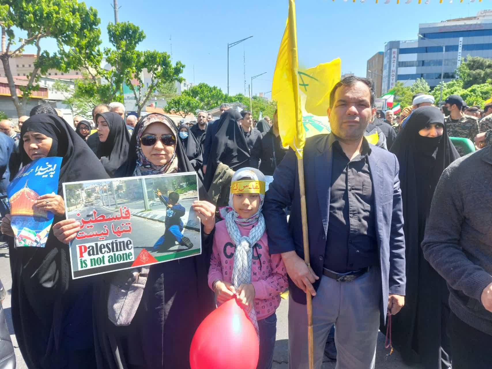 راهپیمایی خانوادگی در روز جهانی قدس راهپیمایی خانوادگی در روز جهانی قدس