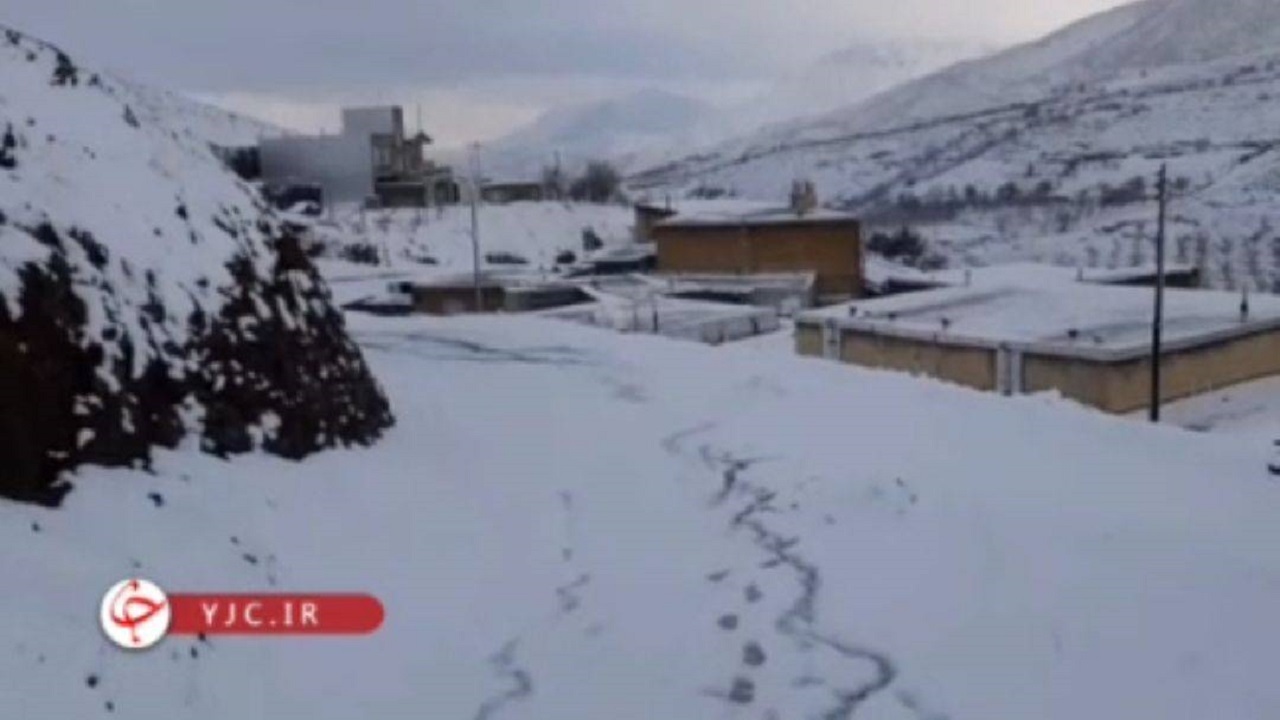 بارش برف در شهرستان صحنه
