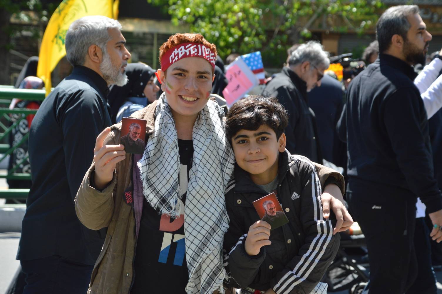 حضور نوجوانان در راهپیمایی