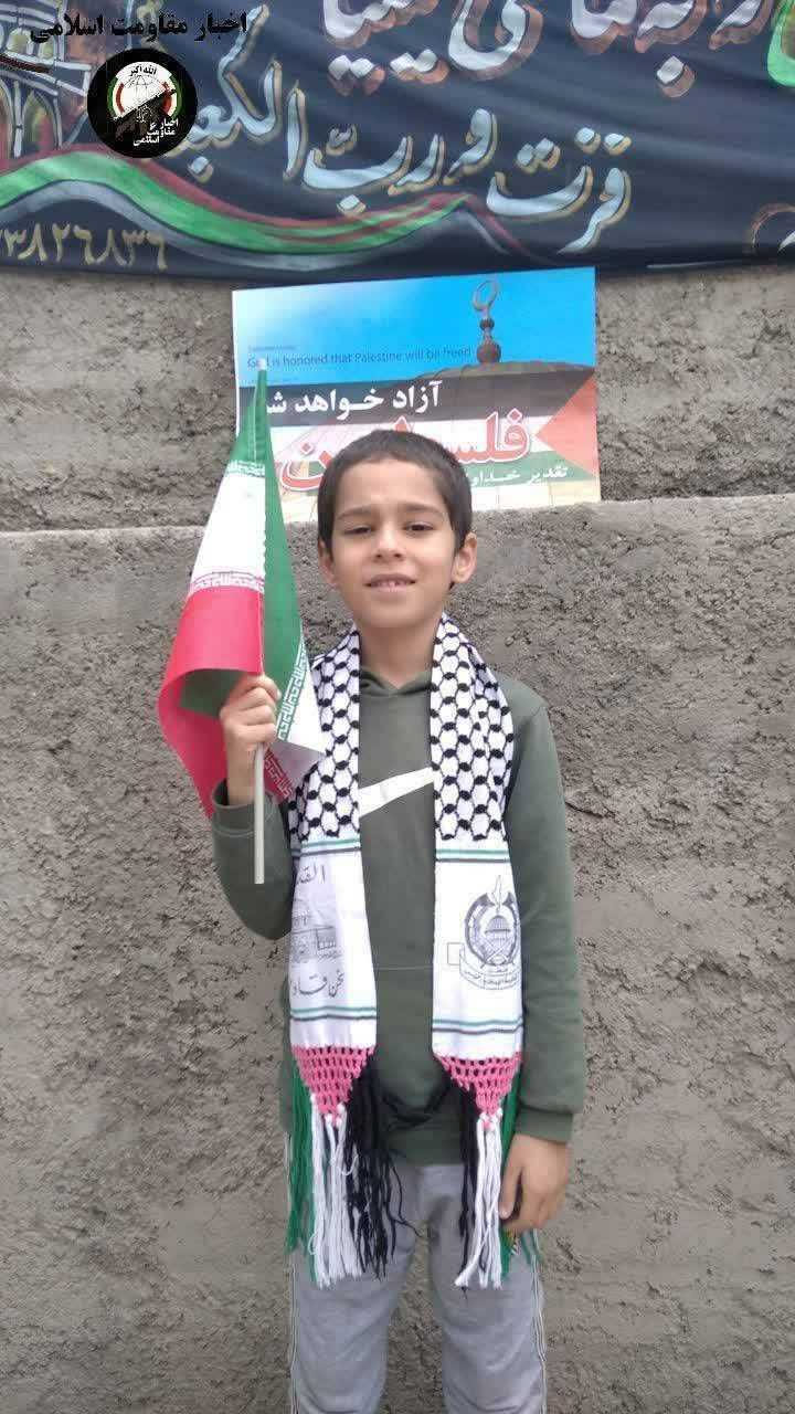 حضور کودک در راهپیمایی روز جهانی قدس حضور کودک در راهپیمایی روز جهانی قدس