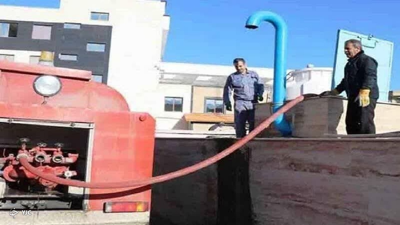 شستشو و گندزدایی مداوم مخازن ذخیره آب شهرستان اراک 