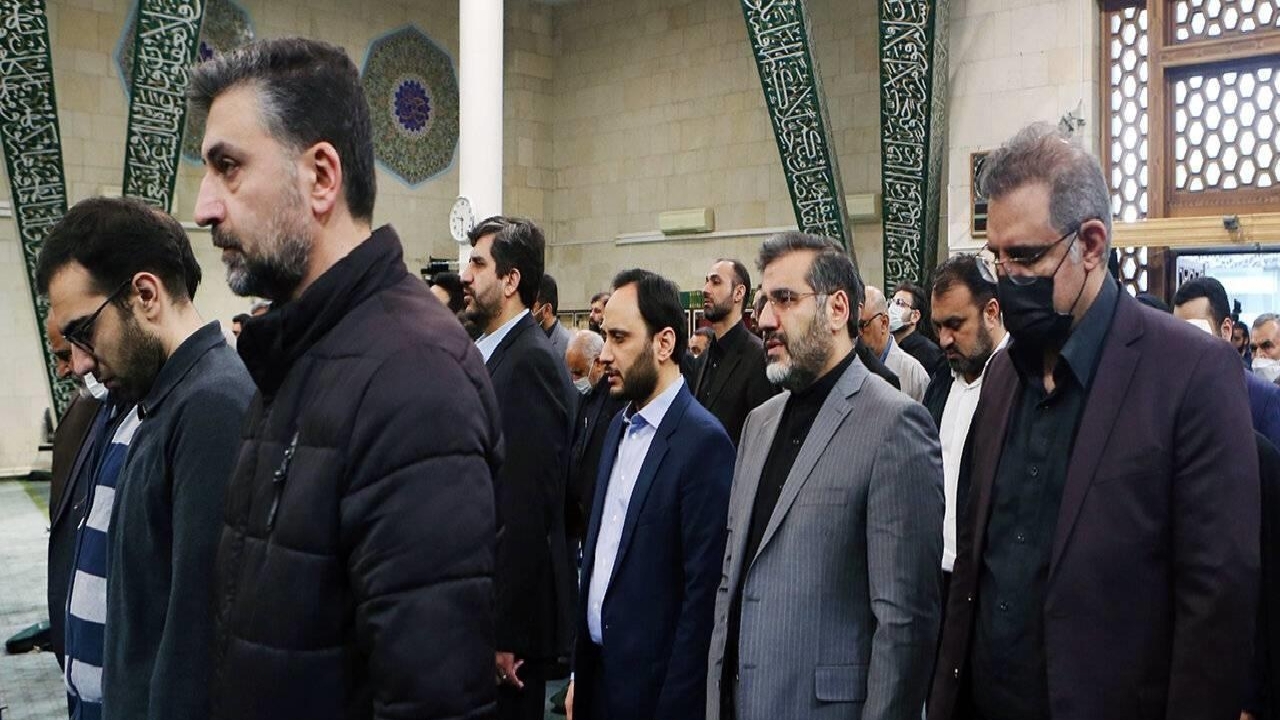 مرحوم افروغ عالم بسیار متبحری بود
