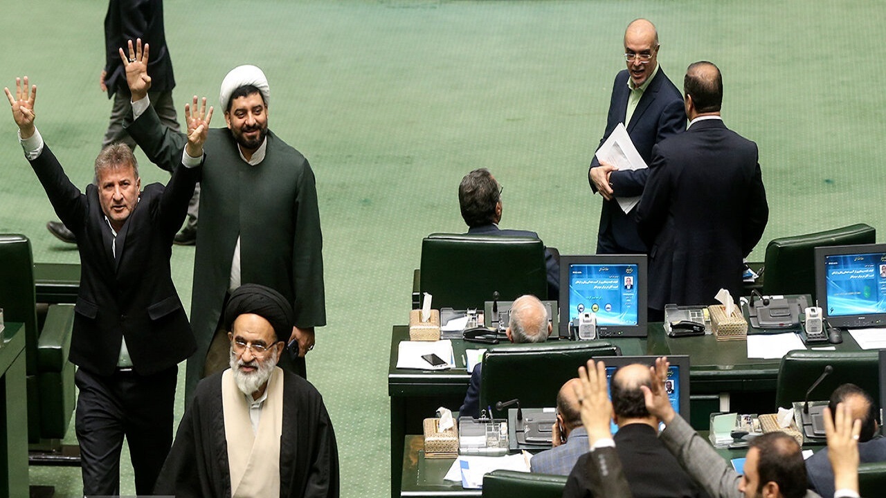 موافقت مجلس با یک فوریت لایحه الحاق برخی مواد به قانون تنظیم بخشی از مقررات مالی