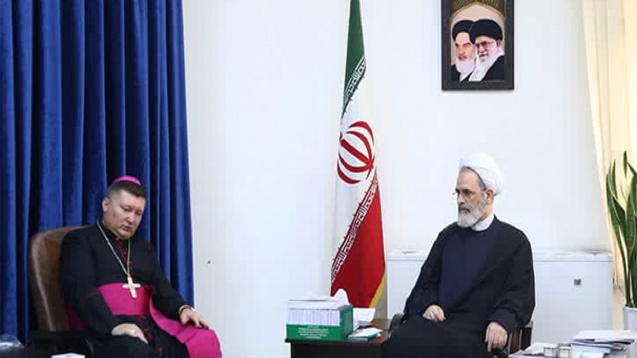 برقراری عدالت در جهان از وظایف رهبران معنوی و ادیان الهی است