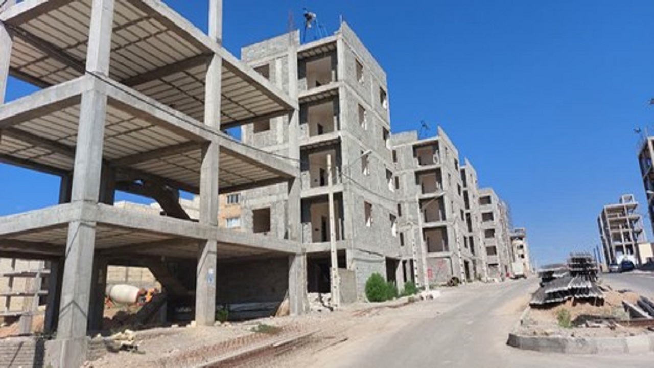 کلنگ ساخت ۹۰ واحد مسکونی ارتش در نهبندان به زمین زده شد