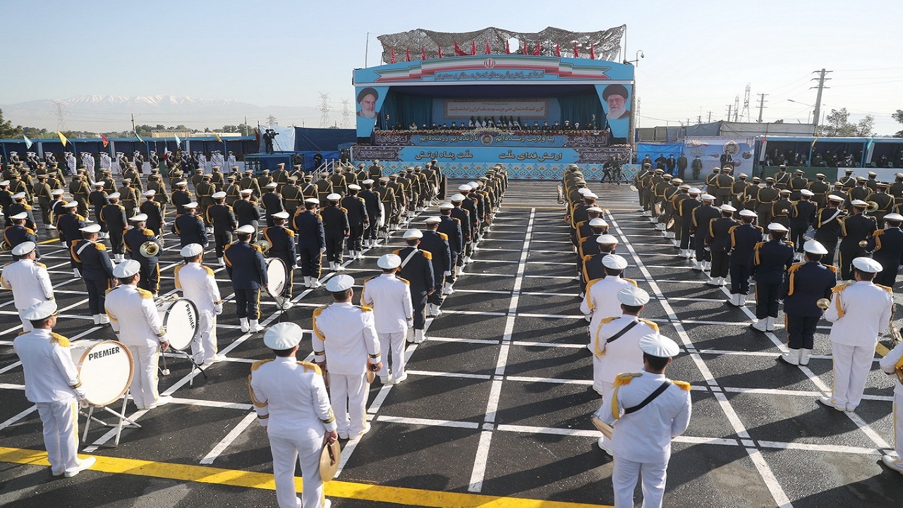 پیام امام برای تثبیت ارتش/ چرا ۲۹ فروردین روز ارتش نامگذاری شده است؟