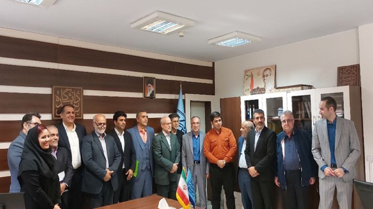 درخواست از رئیس جمهور برای توقف خصوصی سازی استقلال و پرسپولیس