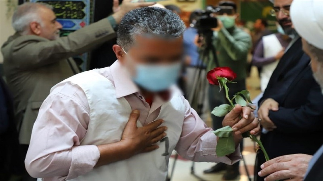 آزادی ۵۲ زندانی از آغاز برنامه گلریزان در قم