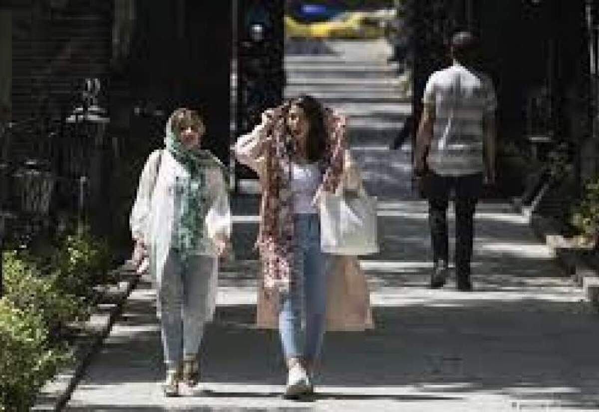 امنیتی که حجاب برای زنان به ارمغان می‌آورد + فیلم