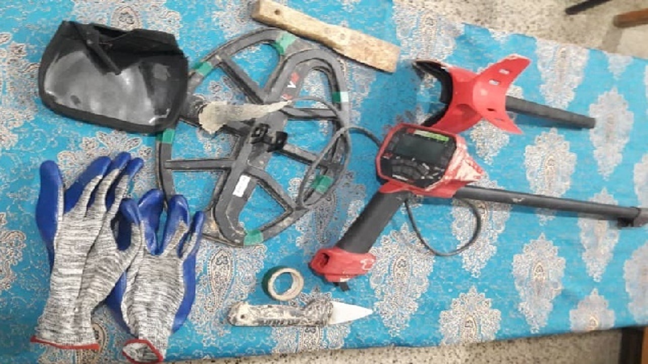 دستگیری ۳ حفار غیر مجاز در نکا