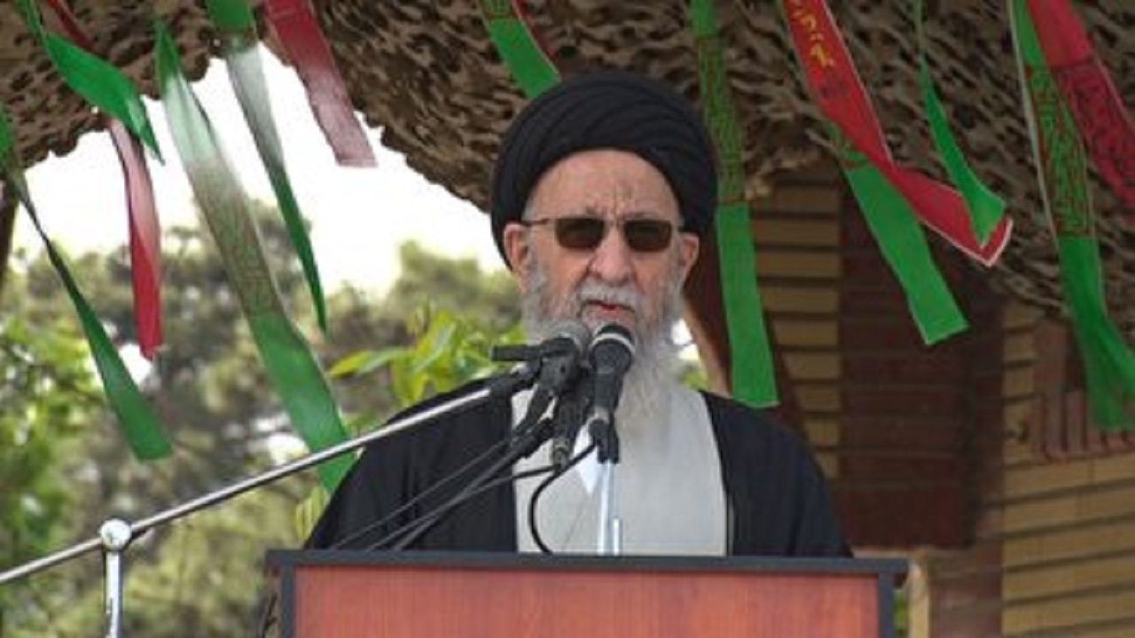 برگزاری مراسم گرامیداشت روز ارتش در گرگان
