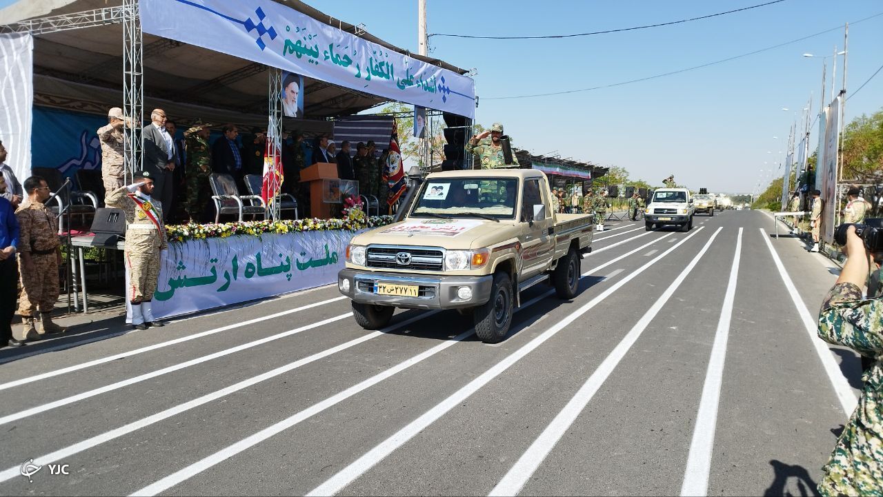 برگزاری مراسم روز ارتش در کرج