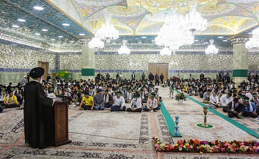 جشن پسران روزه اولی در حرم حضرت معصومه (س) برگزار شد+ تصاویر جشن پسران روزه اولی در حرم حضرت معصومه (س) برگزار شد+ تصاویر