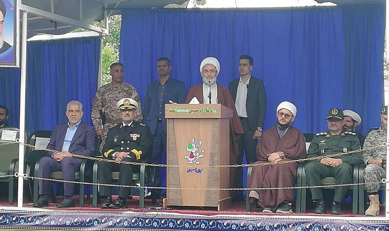 نقش موثر دلاورمردان ارتش در دفاع از مرز‌ها و کیان اسلامی ستودنی است