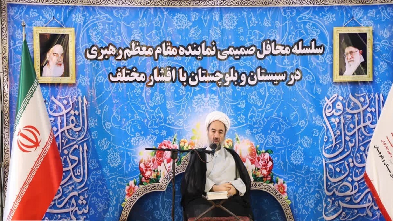 جامعه ایثارگر سیستان و بلوچستان باید مورد پشتیبانی علمی و معنوی قرار گیرند