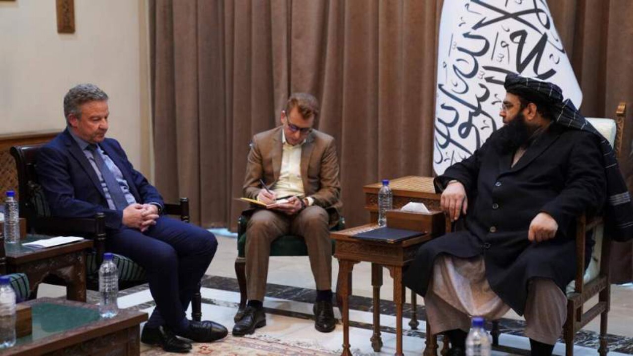 مخالف آموزش دختران در افغانستان نیستیم