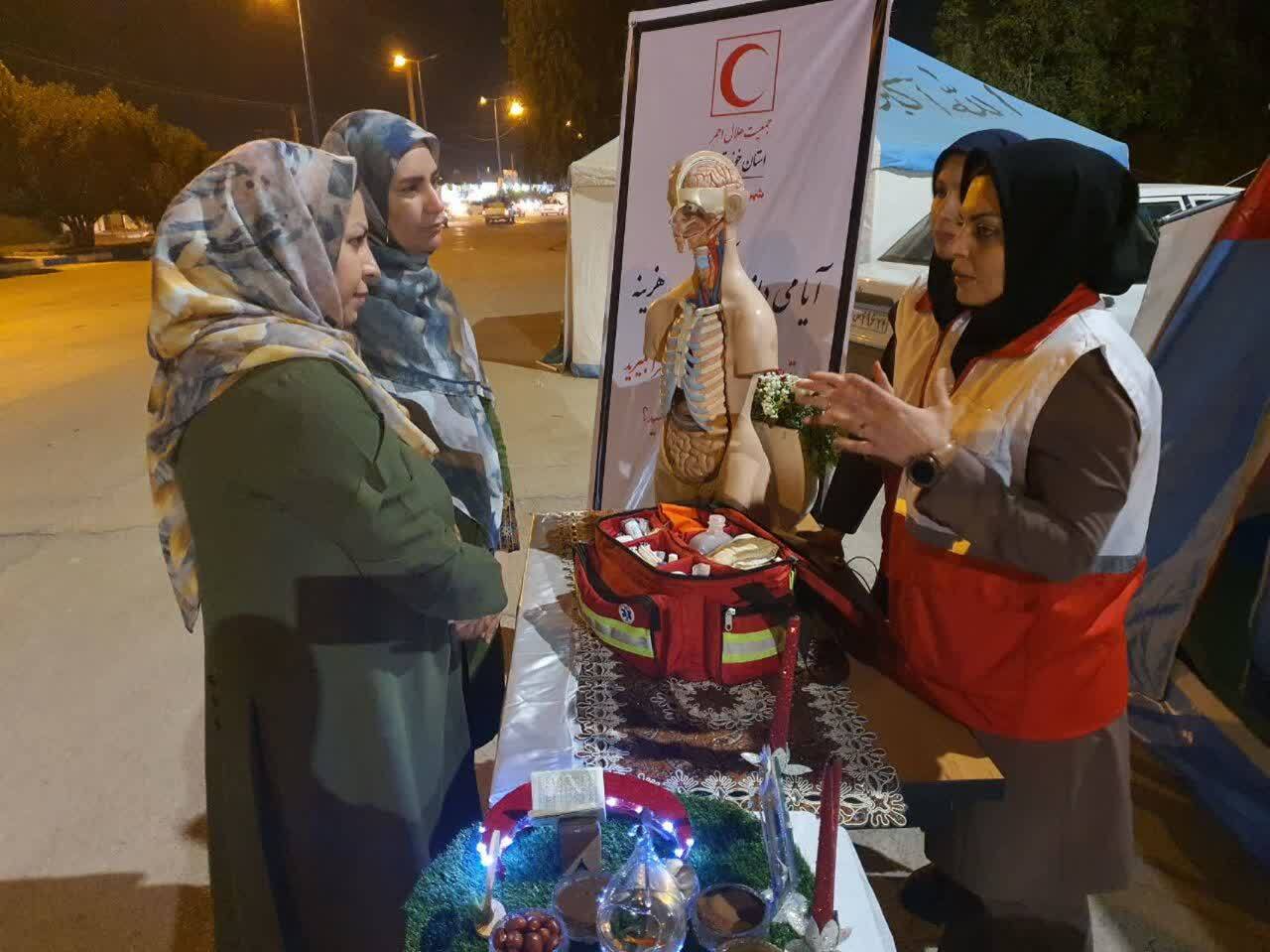 اسکان اضطراری بیش از ۴۰۰ مسافر نوروزی در خوزستان توسط هلال احمر