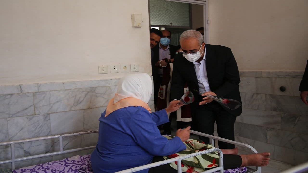 بازدید استاندار ازسرای سالمندان کرمان