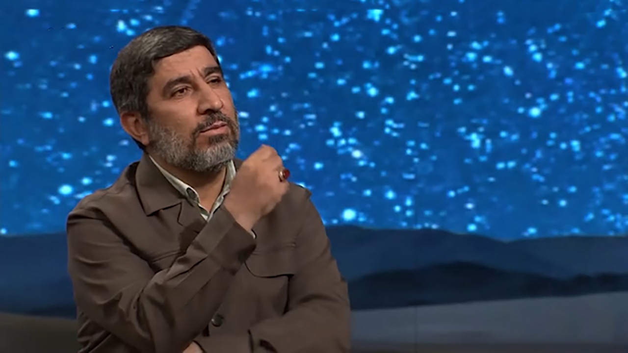 خاطره حاج مهدی سلحشور از دستکاری شناسنامه برای رفتن به جبهه + فیلم