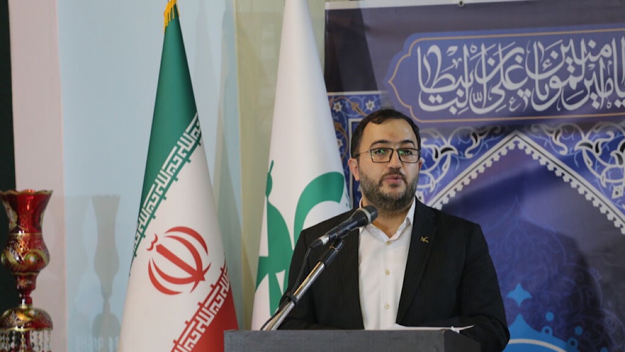 مباحث قرآنی باید در هنر و ادبیات گنجانده شود