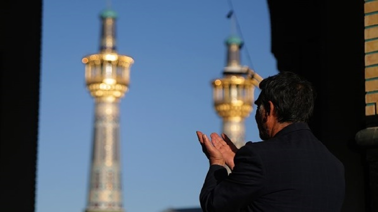 نماز عید فطر در حرم مطهر امام رضا (ع) اقامه می‌شود