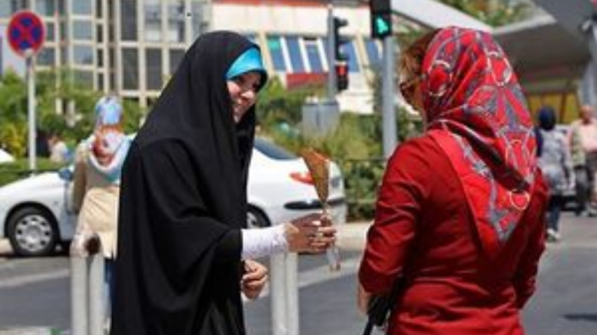 خاطرات آمر به معروف در مقابل خانم‌های بدحجاب + فیلم