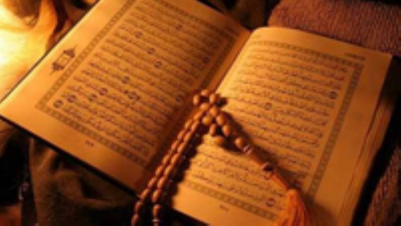 مراسم جزء خوانی قرآن کریم در اهر در لنز دوربین شهروند خبرنگار