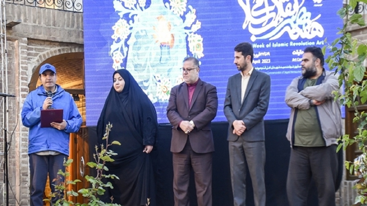 یونس محمدی فیلم ساز و مستند ساز چهره برتر هنر انقلاب