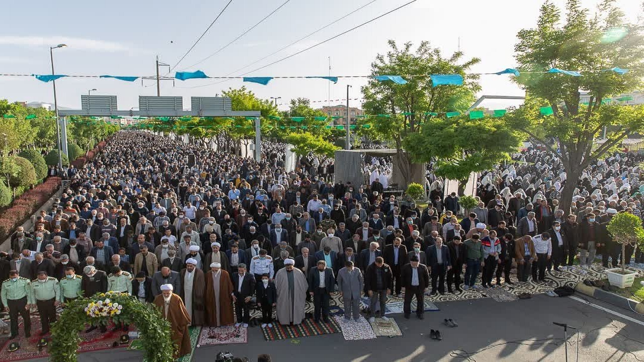 نماز عید فطر در میدان سرداران قزوین برگزار می‌شود