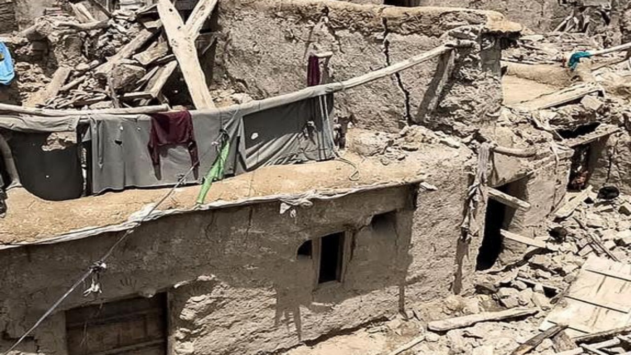 ۲۹ کشته بر اثر سیلاب و زلزله در افغانستان