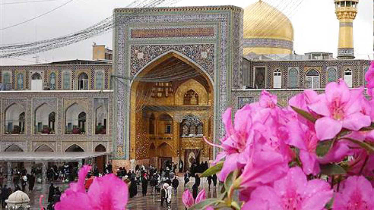 پیش بینی حضور ۵۰۰ هزار زائر در مشهد مقدس