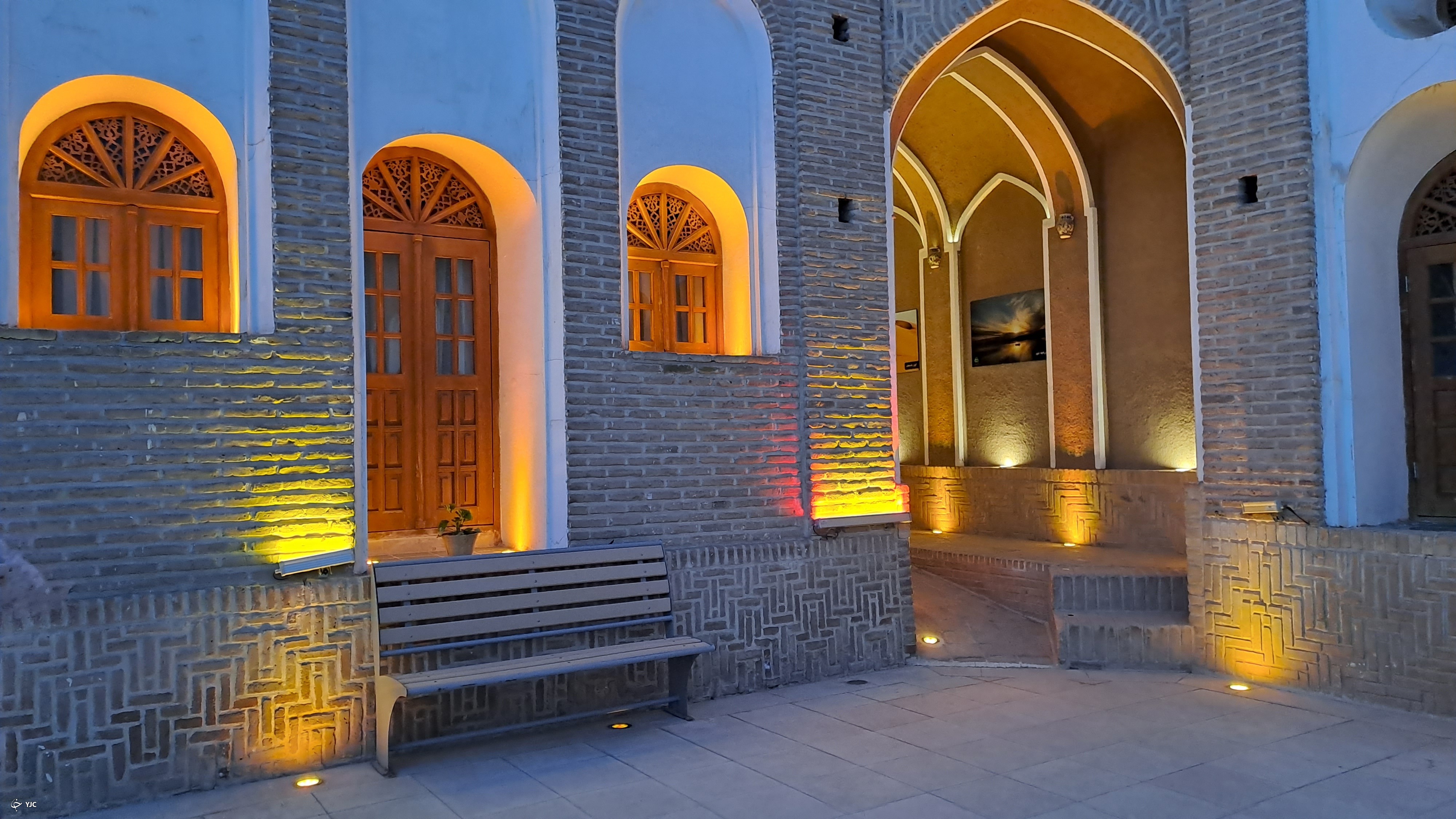 خانه&zwnj;ای با ۱۱۰ اتاق در رفسنجان/ تماشای بزرگ&zwnj;ترین خانه خشتی جهان در قاب تصویر + تصاویر