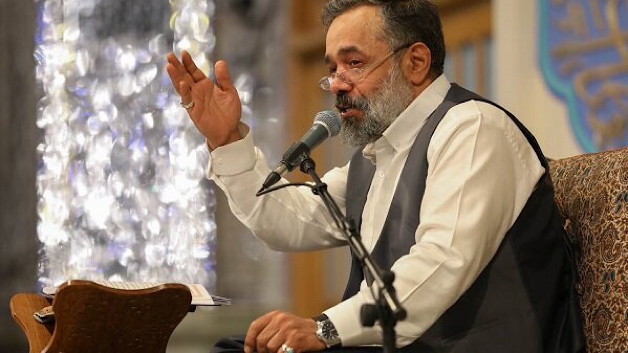 مناجات‌خوانی محمود کریمی در حرم امام رضا(ع)