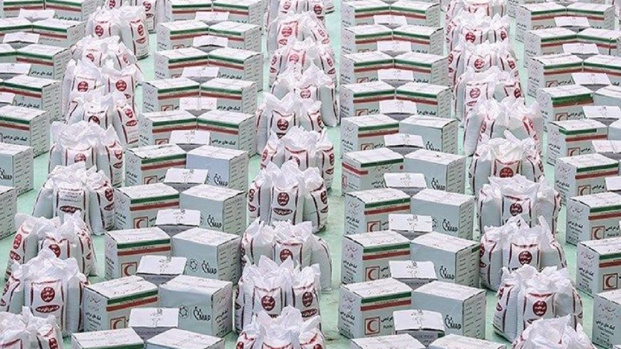 توزیع ۱۳۰۰ بسته بهداشی و معیشتی در مازندران