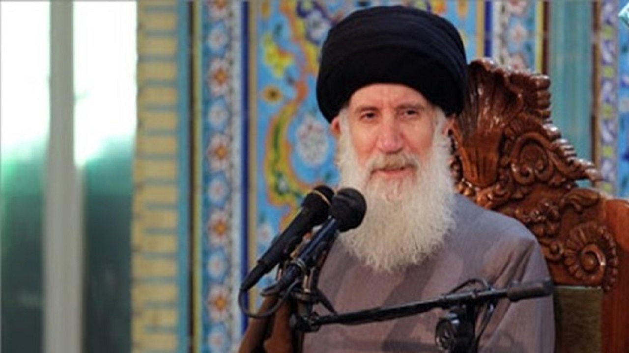 چه درخت‌هایی را به بهانه سال نو باید از جا کَند؟+ پاسخ
