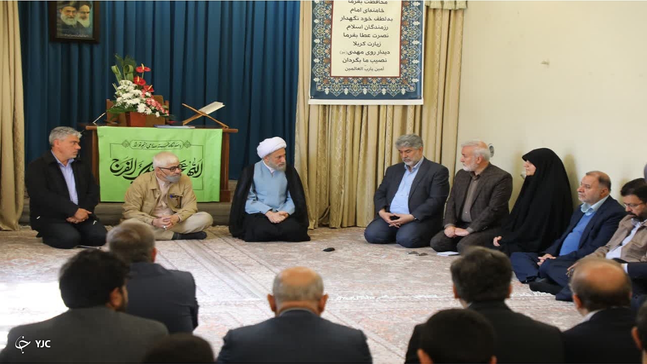 تلاش در راستای تحقق پیام نوروزی رهبر انقلاب مبنی بر مهار تورم و رشد تولید