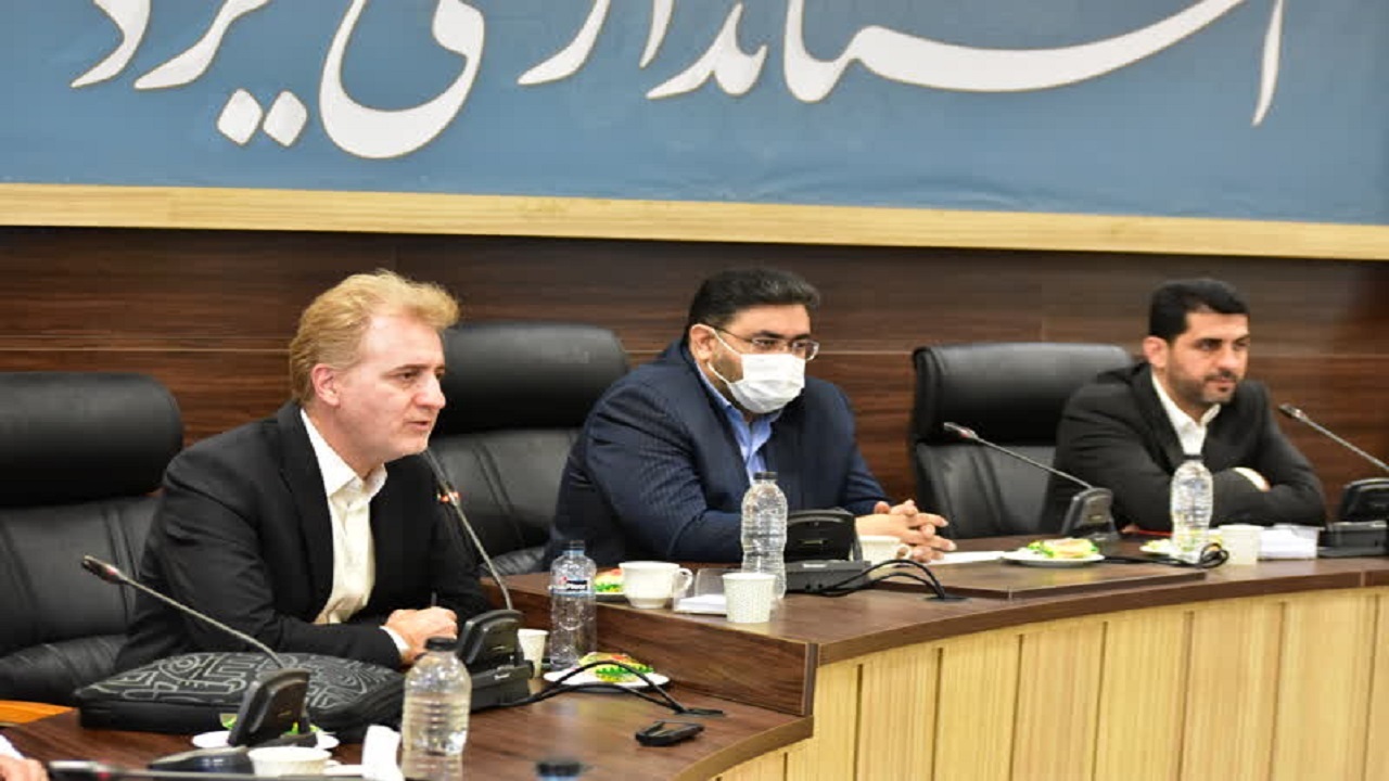 تاکید بر تشکیل بازار آب و نصب کنتور چاه‌های دولتی در یزد